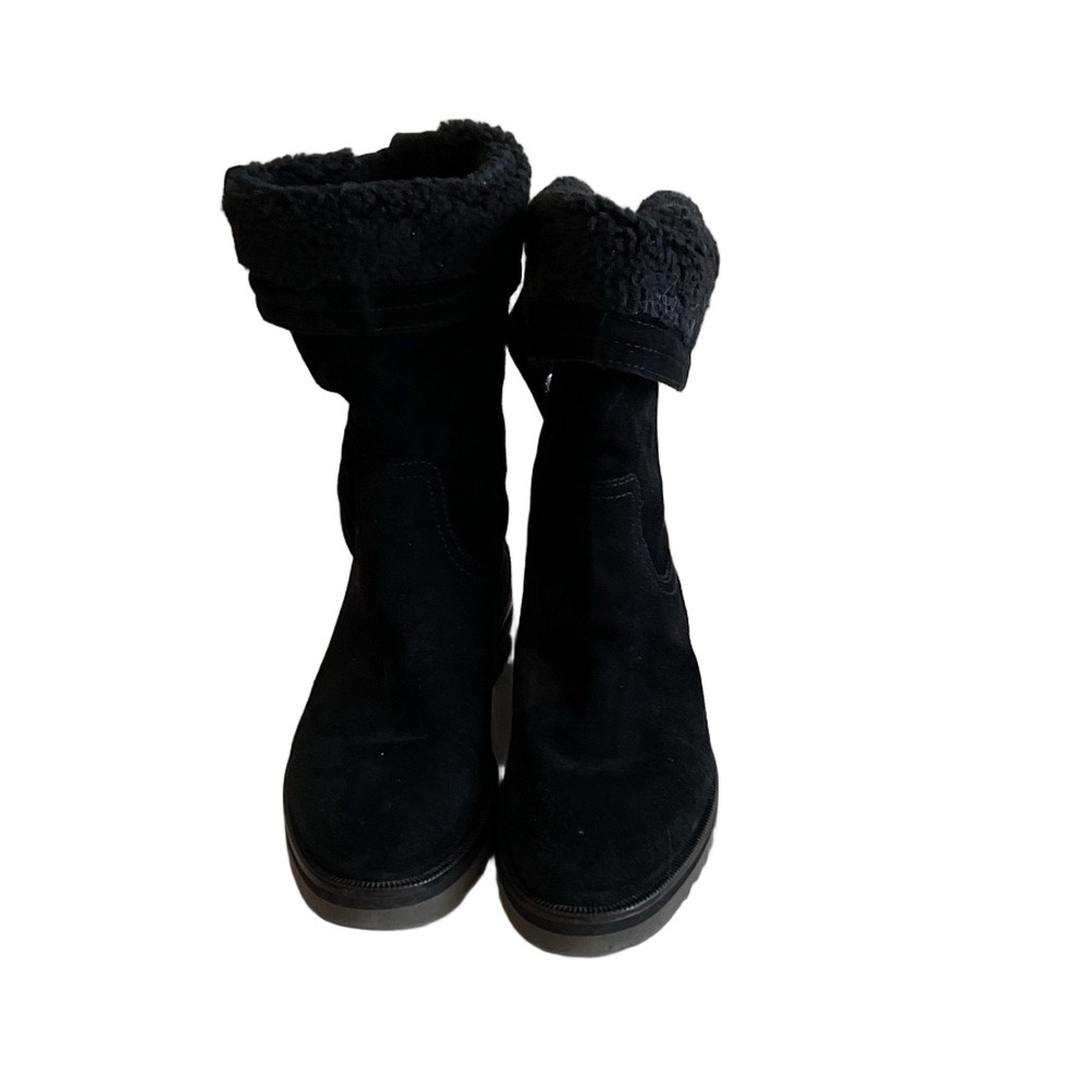 Cozy Black Winter Boots for Women